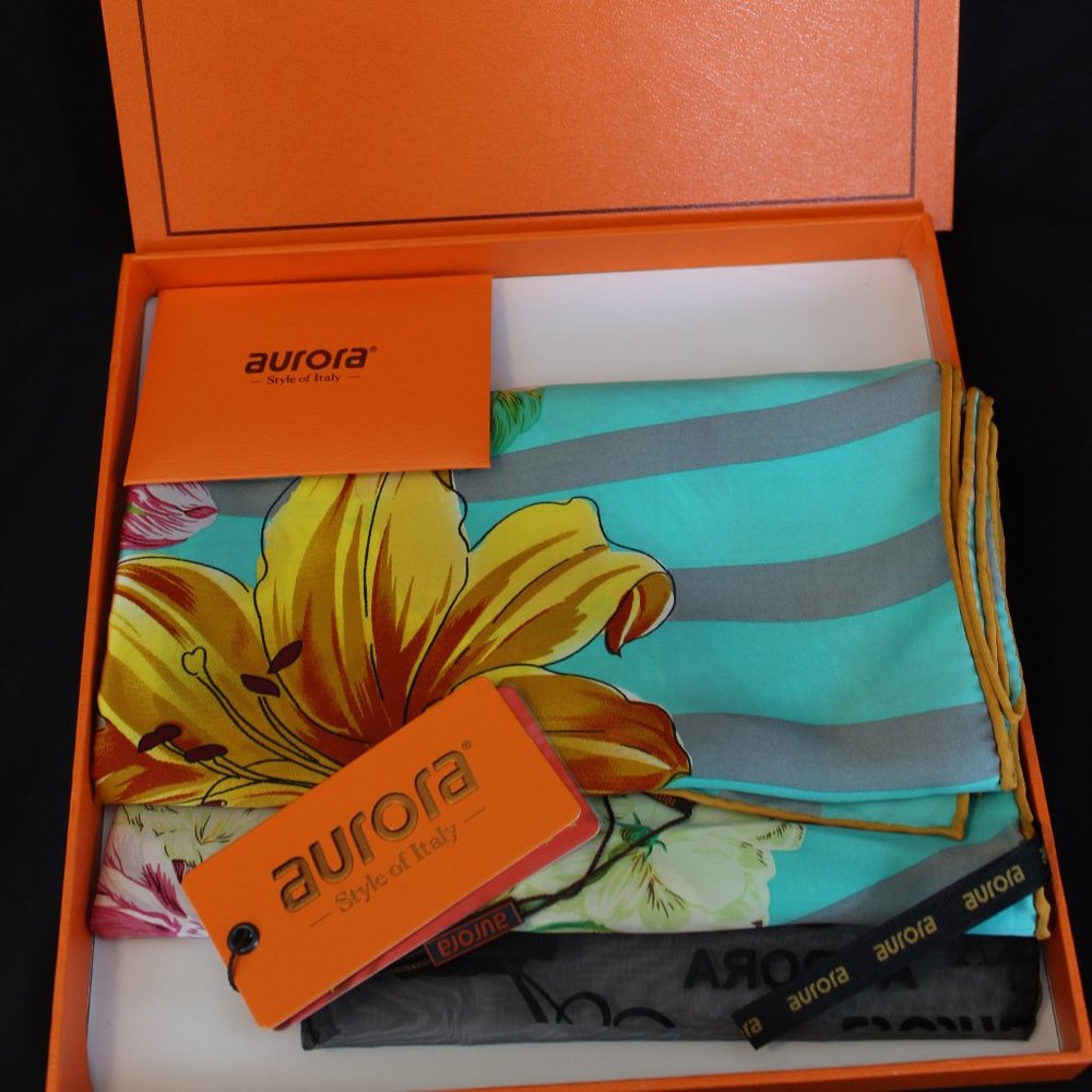 NEW NIB Italian Aurora Silk Scarf Floral ITALY